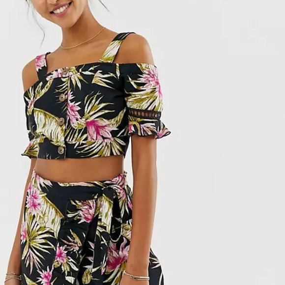 RIVER ISLAND Tropical Palm Cold Shoulder Crop Top - Picture 4 of 12